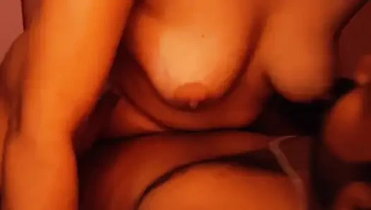 Seksi desi sabita yenge yarağıma çarpıyor