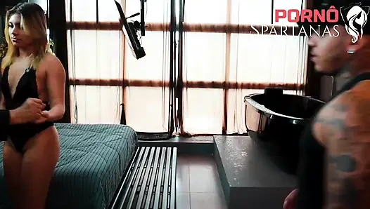 Sarışın, Bandit'ten İntikam Almak İçin Çekici Seks Ediyor