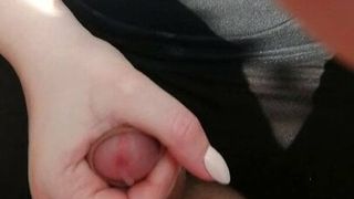 Masturbación con la mano amateur