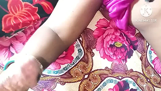 Desi bhabhi handjob
