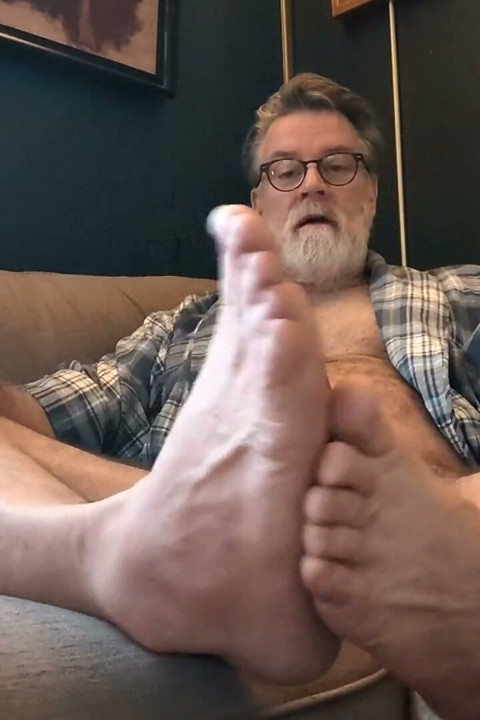 Be a Good Foot Boy for Stepdad