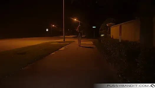 Halo, cewek seksi bagian 1