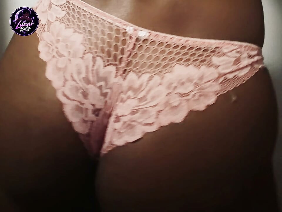 Pink Panty Vibes  תראו אותי רוקדת