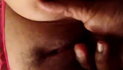 Muncrat memek orgasme yang keras