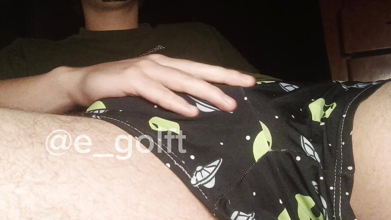 Come suck and lick my dick and take my cumshot in your mouth