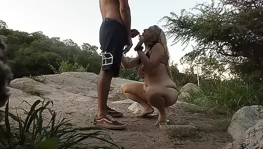 I have sex with a stranger in the river. ARGENTINA AMATEUR OUTDOOR