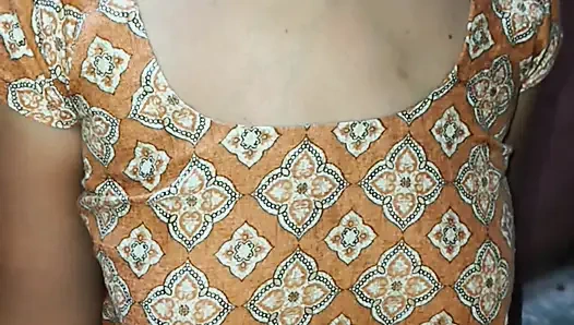 Istri hasband desi Video seksi ibu rumah tangga ki