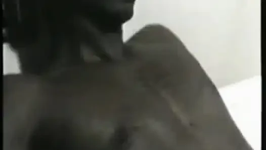 Moana'nın sıcak ıslak dudakları