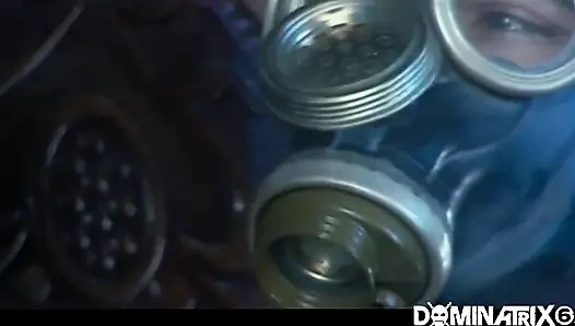 Köle sürtük sert cezalandırılıyor ve sikiliyor!