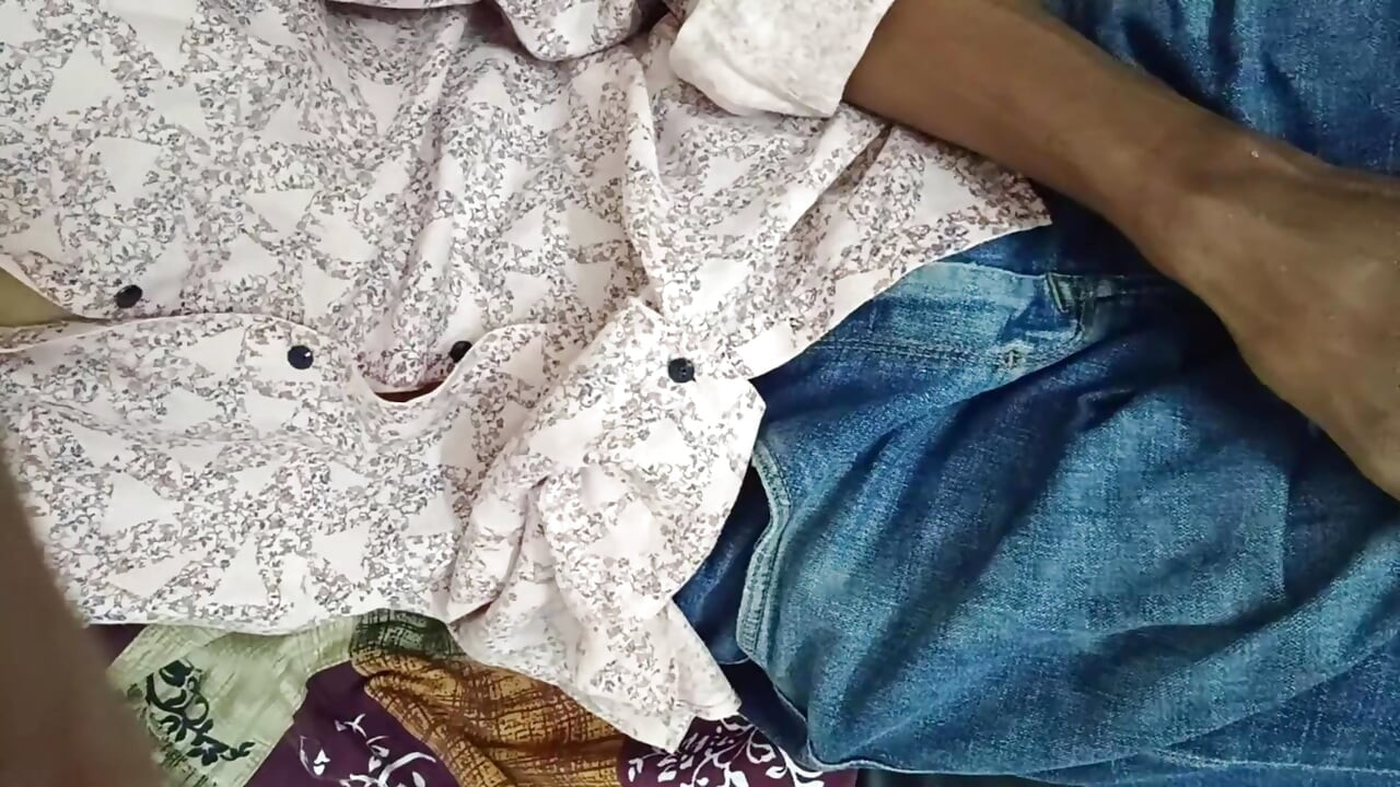Desi shemale cumshot part -2