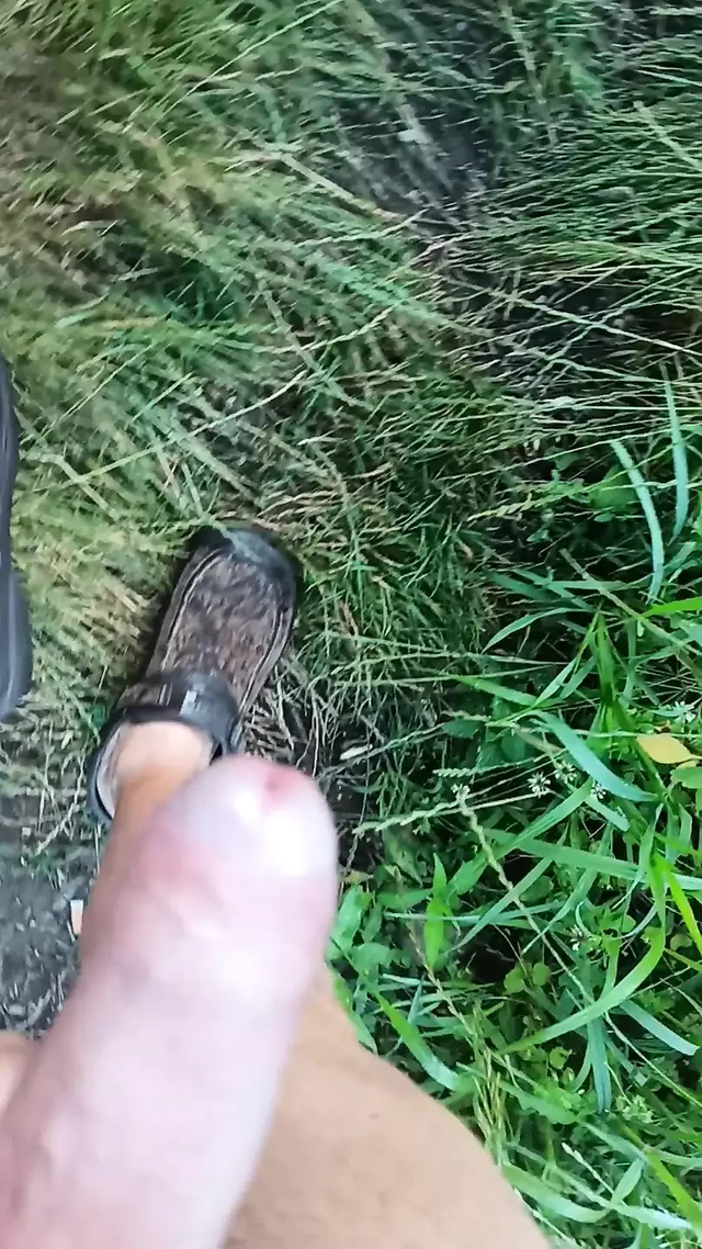 Outdoor cruising walking