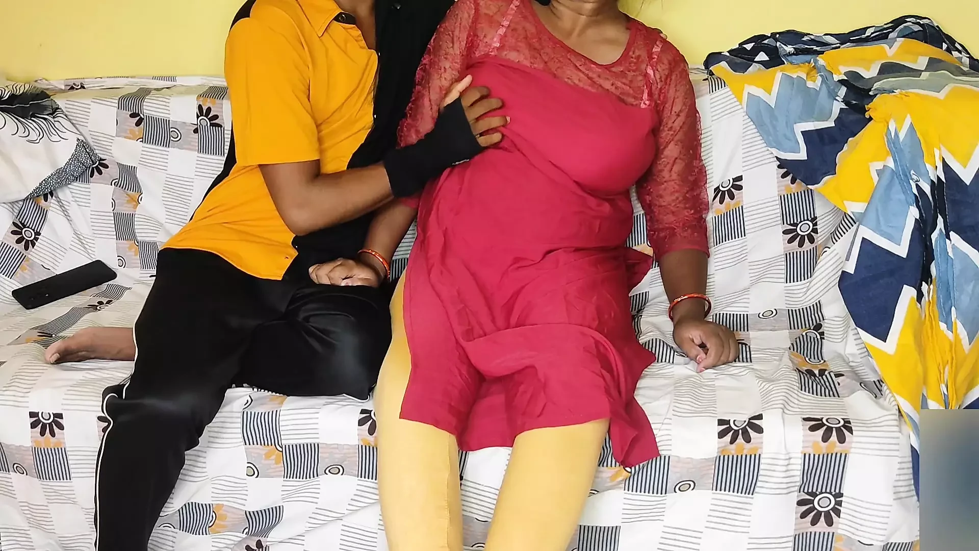 Girlfriend ne apne boyfriend ko ghar pe chori se bula ke apne dudh se Nala Diya