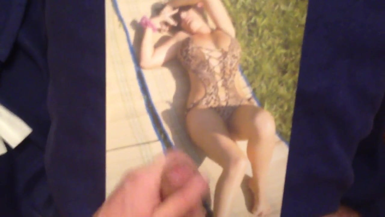 suesue cum tribute