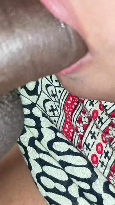 Adik tiri desi ngentot muka dan muncrat di mulutnya romansa bangla India | Klip 1