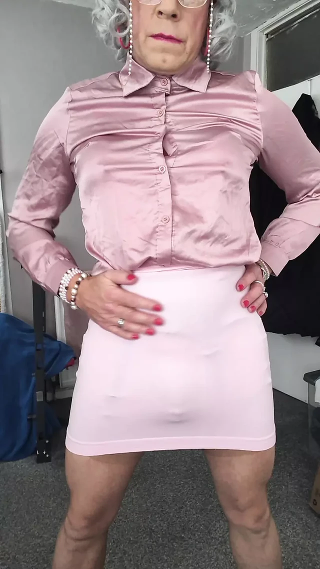 Grandma's not wearing any panties and got a skirt bulge