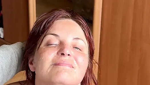 Im ganzen gesicht spucken - pOV