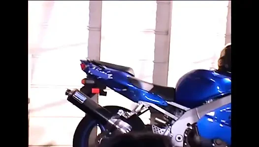 Double penetration for a nasty wild brunette