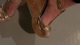 Cumming in my golden wedges