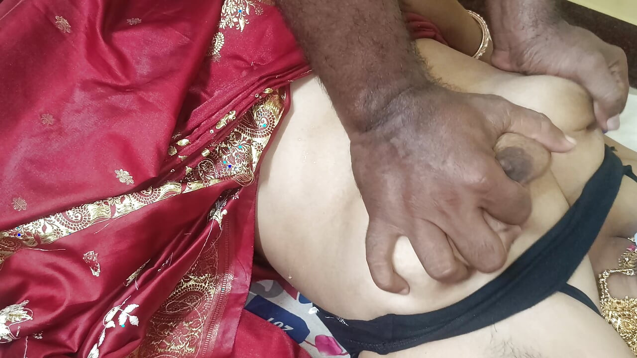 Batchelor neighbour men qHousewife red colour saree with hot fucking