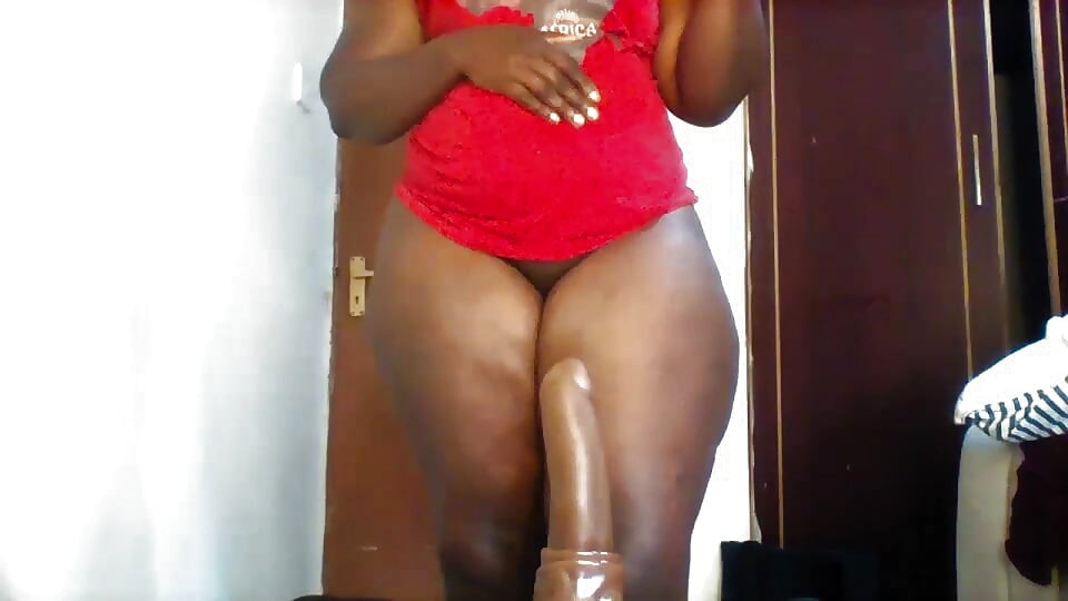 ราชินีทางตูดพร้อมที่จะน้ําเงี่ยนไหลเยิ้มและเลียผู้ชายคนต่อไปของเธอ