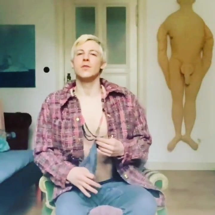 TWINK IS ALWAYS HUNGRY FOR RAW COCK