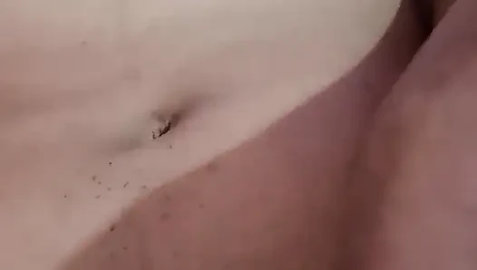 Ateşli kız internette mastürbasyon yapıyor
