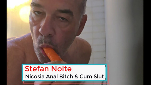 Slut Stefan Nolte naked under the shower, preparing for performance at the Shanda Consult Porn Club