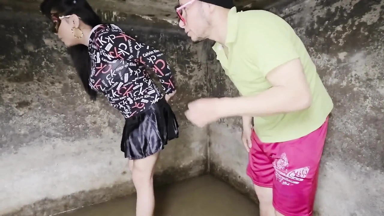 The Boss’s Dirty Order: Cleaning the Cistern Turned Into a Hardcore Session