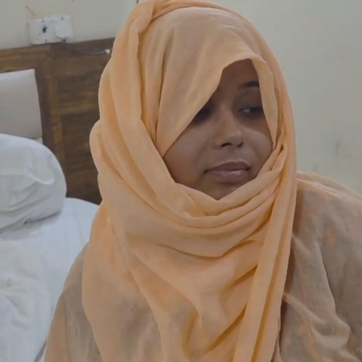 Muslim stepsister hard blowjob an alone home