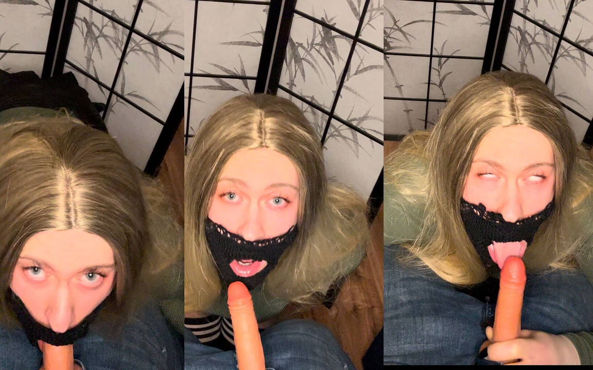 Petite Blonde Teen Femboy Sucking Dick
