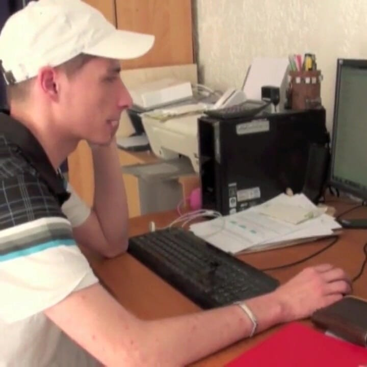 Romantik積によるアンソニーのための楽しいポルノexhib