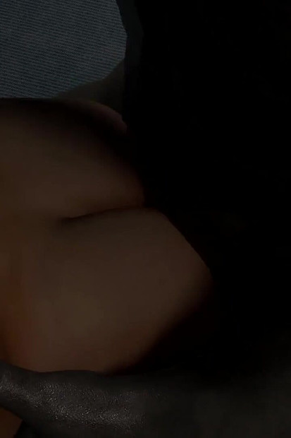 Chris Redfield jeban od strane frajera Mr X