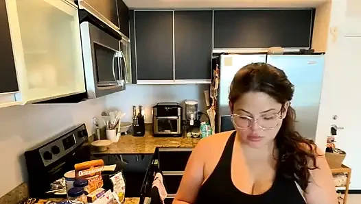 Live Stream with Dani Valentina
