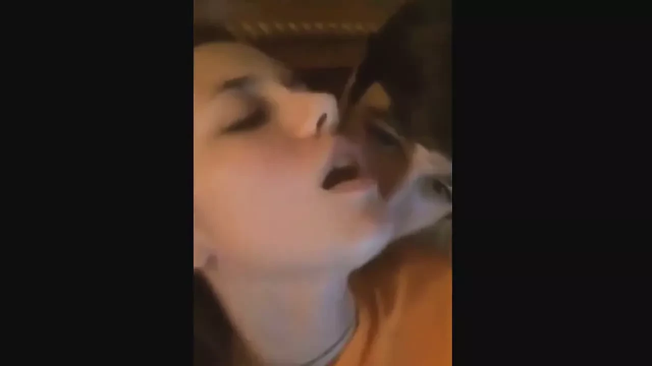 horny college fat ass mature mom feeding her pussy