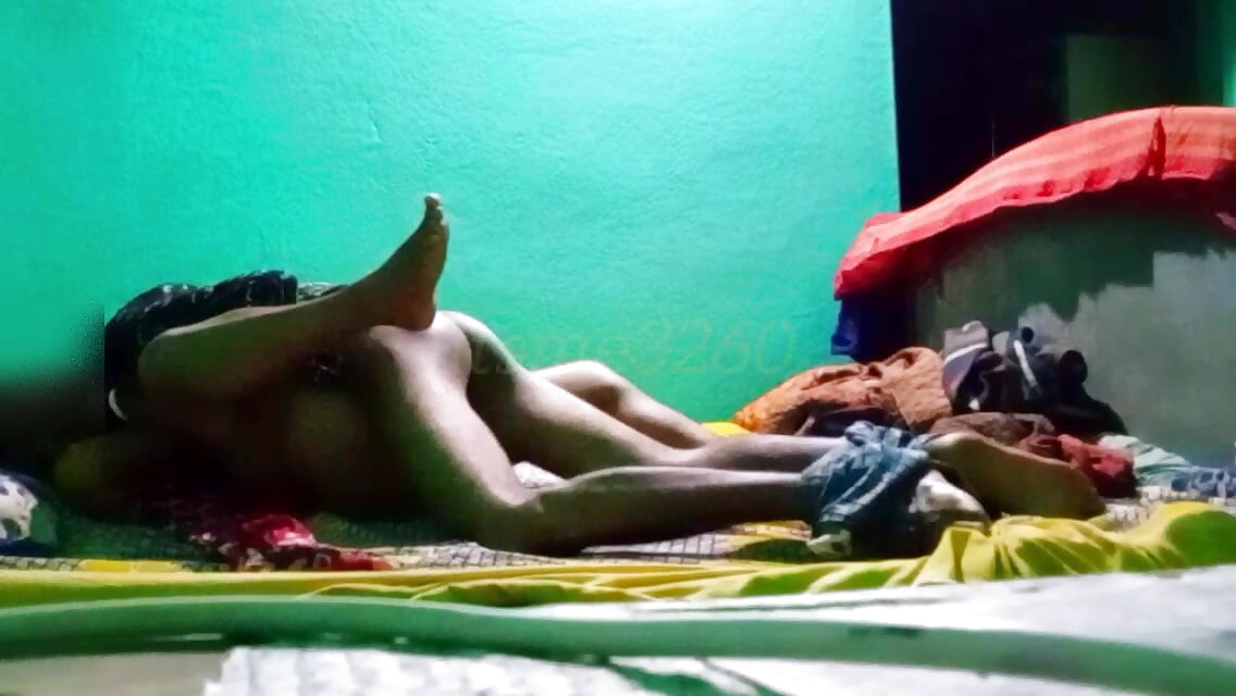 Bhabhi ki mast chudai gharme ghuske hard chudai