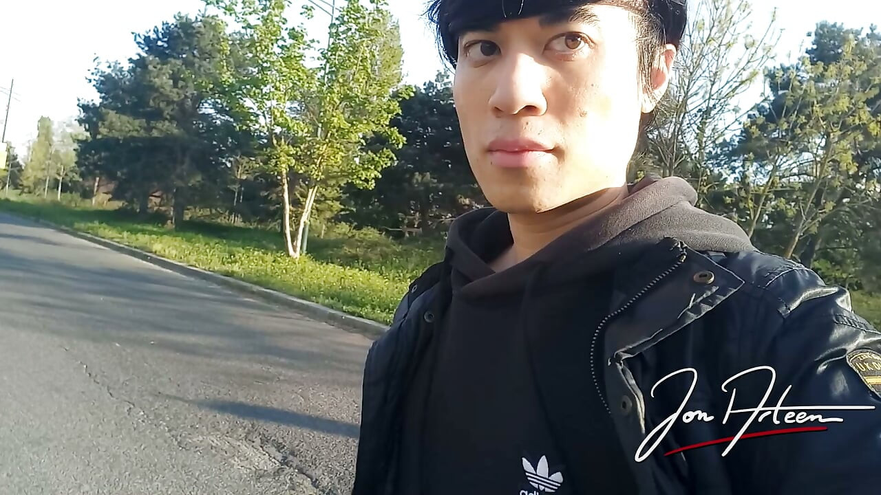 Gay boy Jon Arteen freeballing showing his dick and naked ass outdoor