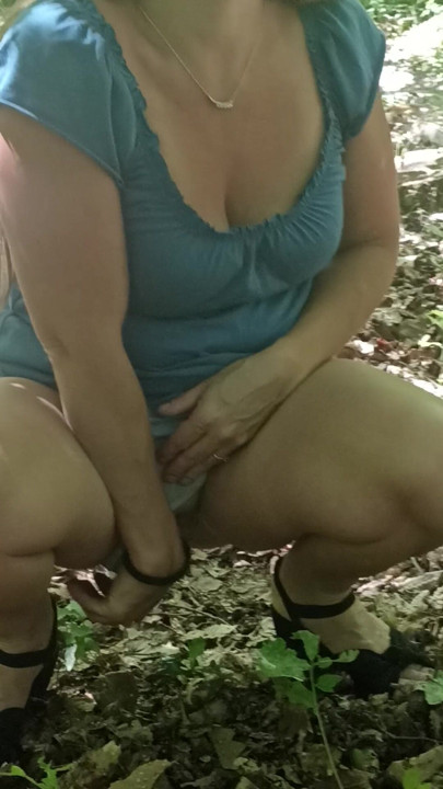 Jade takes a little wood break