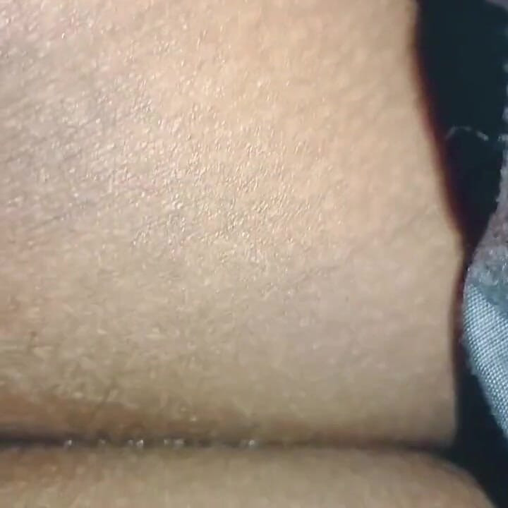 ghar par meri bahan ki dost, seksi sundar larki glori kha rahi hai choot - queen4desi