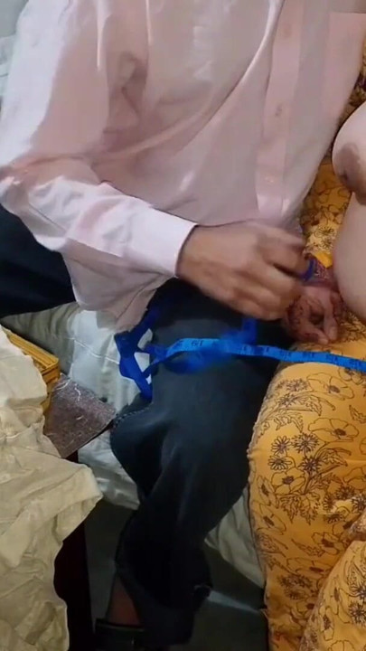 Detik tidak dapat dilupakan dari "Seks Bhabhi Desi India dengan Tailor"