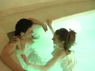 drncm lesbian sex d28