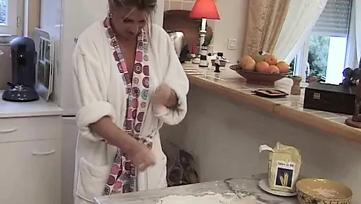 Hot French mom gets her asshole banger hard in the bakery