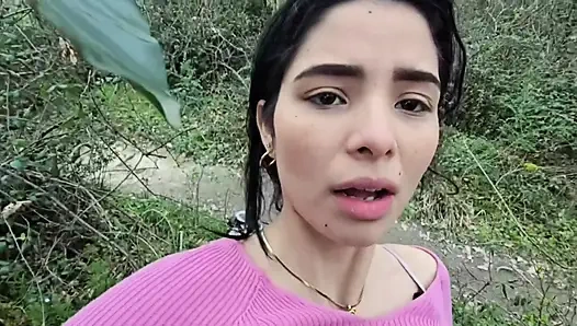 Tetanggaku belum pernah dudukin sepatu roda layang-layang dan berujung ngentot kontolku di luar ruangan