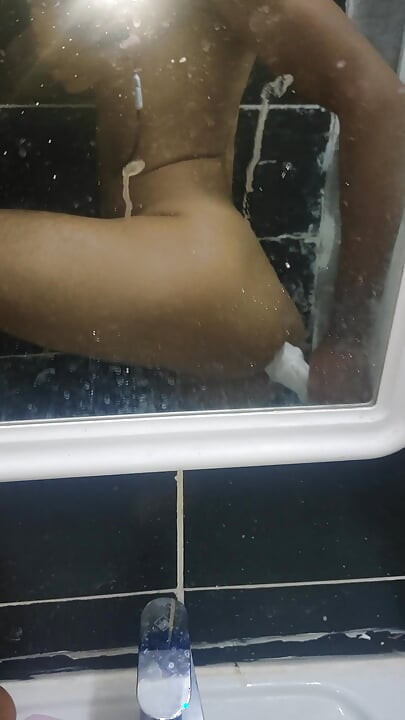30cm long dildo in my ass🍆