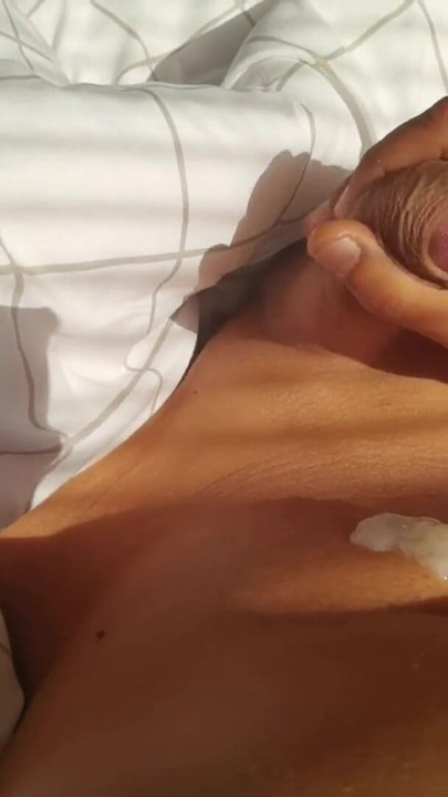 Must-see trenutak iz "Straight Or Gay You Know Morning Cum Is The Best"