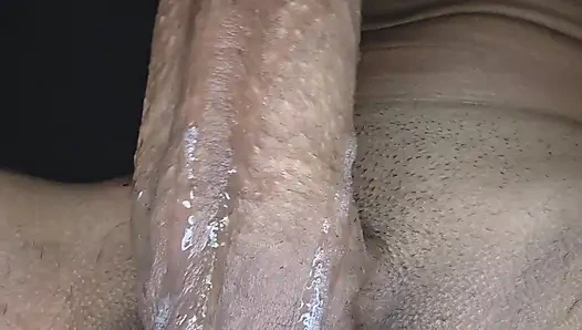 Он сделал мне минет, не прикасаясь, и заставил вытащить всё молоко