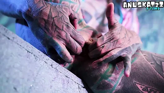 Dark Goth Babe with Full Sleeve Tats DP’s Her Ass & Pussy Solo – Sweaty Toy Fucking & Ass-to-Mouth