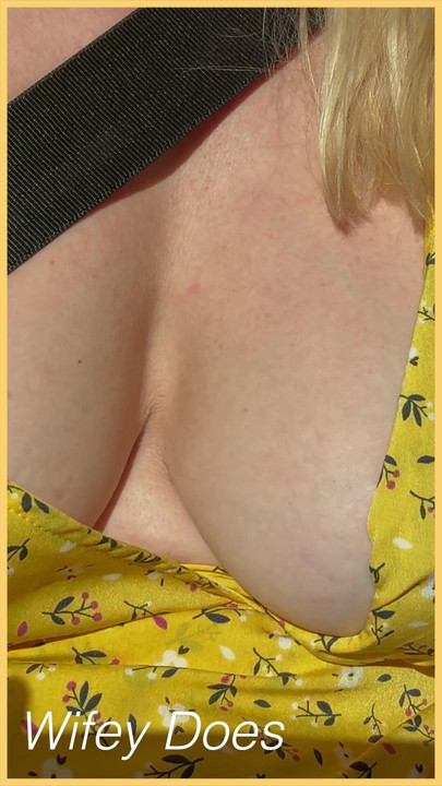Wifey flashing her perfect tits
