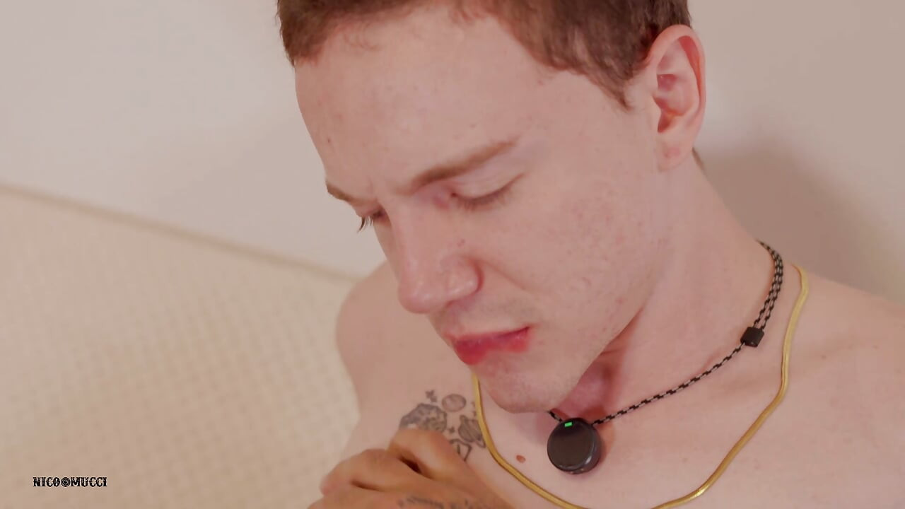 Muscular Asian Bottom Gets Raw Bred by Big Dick Twink Bareback Missionary & Doggy Creampie