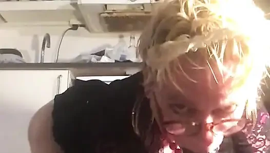 Kadın kılıklı kaltak Jes Brinch! Seksi zaman!