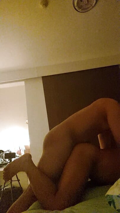 화학 침입자와 섹스하는 대학생